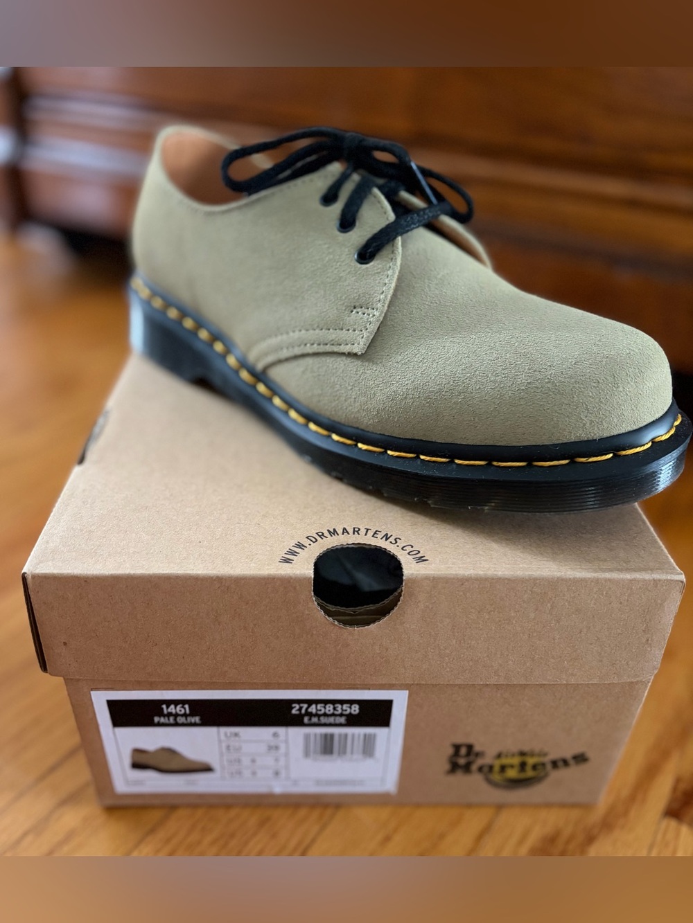 Dr. Martens 1461 Pale Olive E.H. Suede 3-Eye Loafers New In Box US Wmn 8